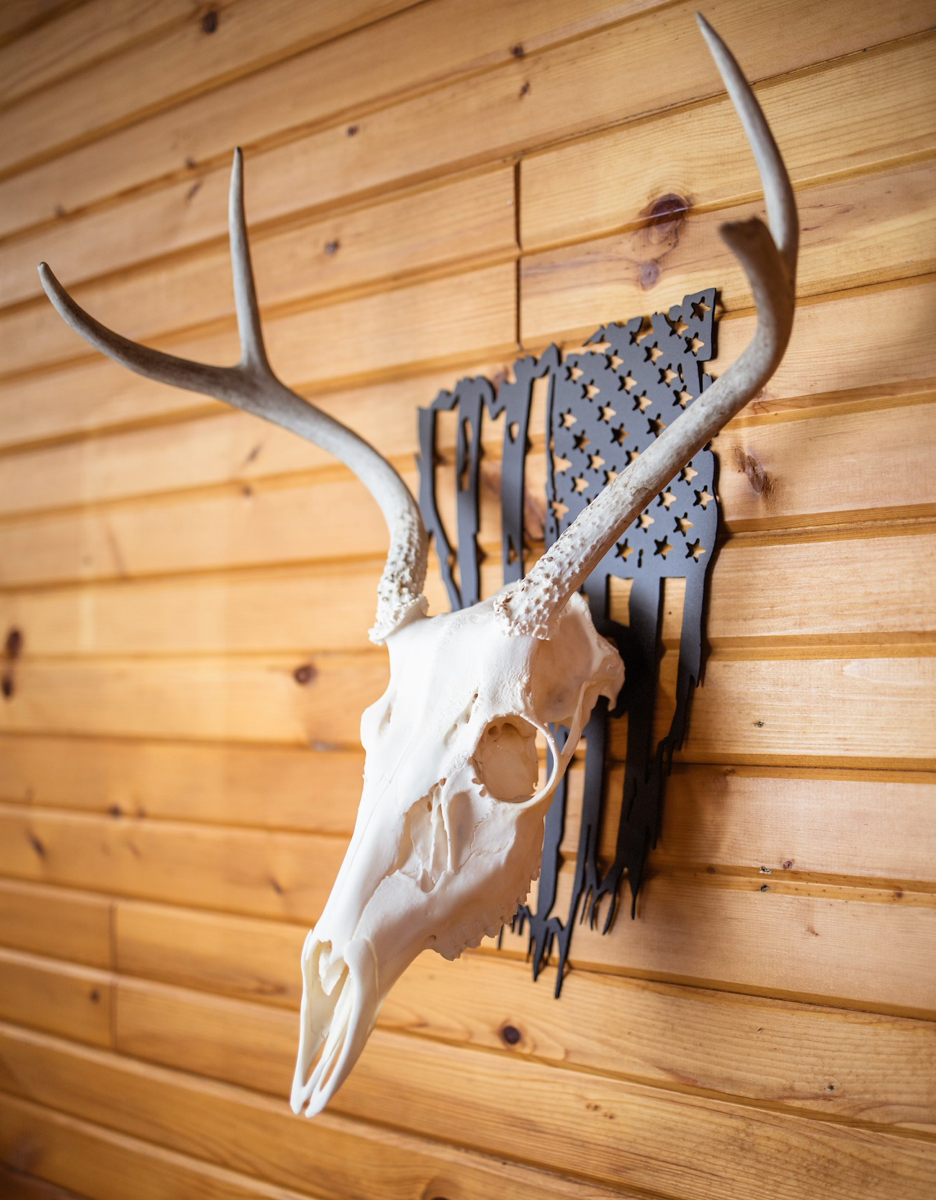 American Flag European Skull Mount Hanger